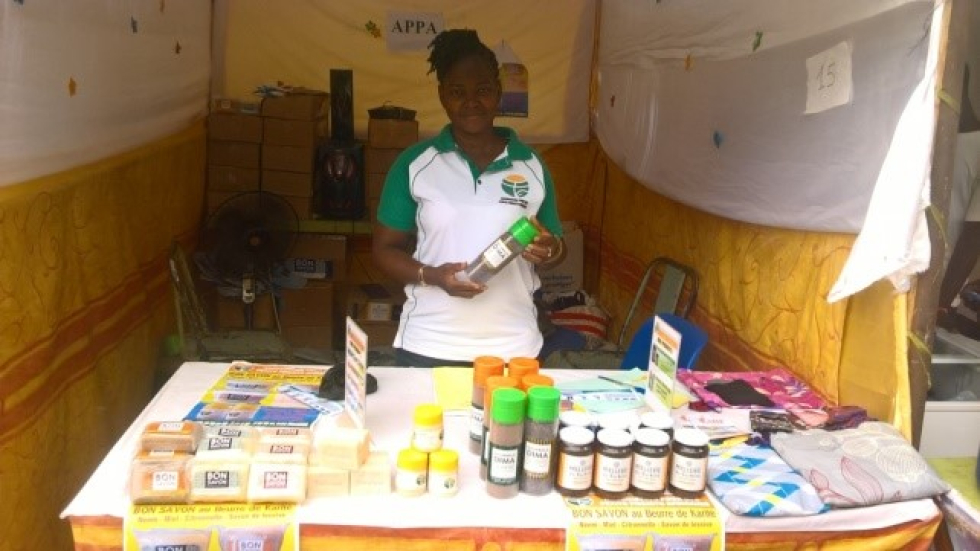 Stand d'exposition-vente des produits de l'APPA transformées localement